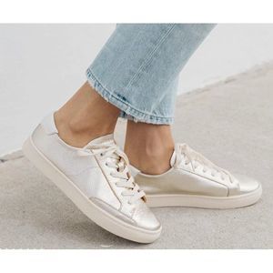 Soludos Ibiza Leather Metallic Sneaker in Platinum